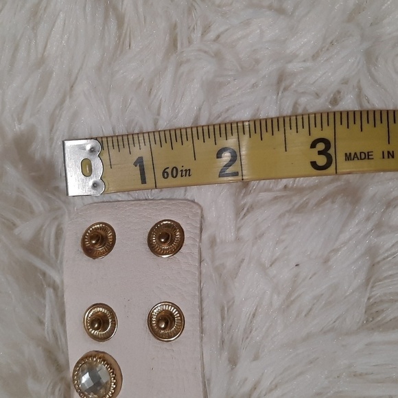 Yik Fung Bracelet - Picture 5 of 6